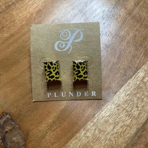 Plunder earrings